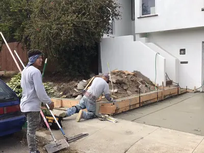 Pouring & Leveling Foundation Concrete