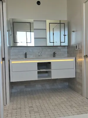 Modern Kitchen Cabinetry and Lighting Installation